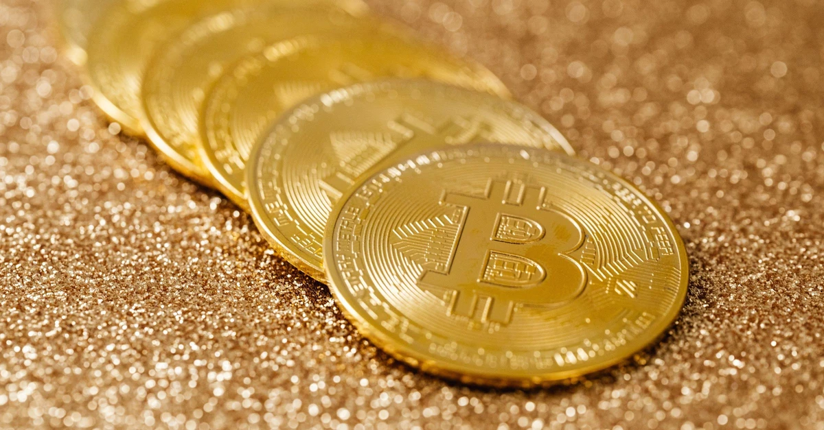 Bitcoin vs. Gold: Is There Really a Choice to Be Made?